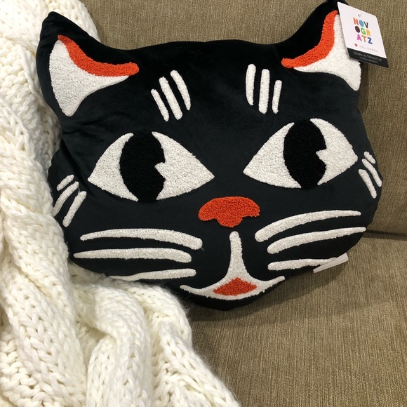Novogratz Halloween Cat Pillow - Picture 9 of 11